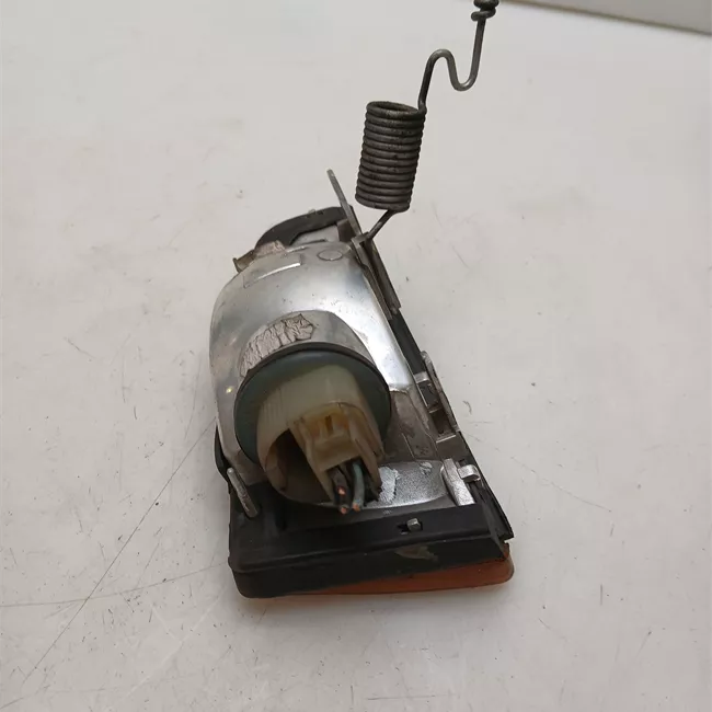 Fanalino anteriore sinistro