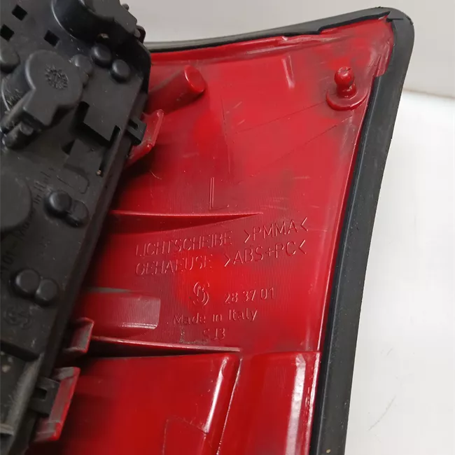 Fanale posteriore parte esterno sinistro