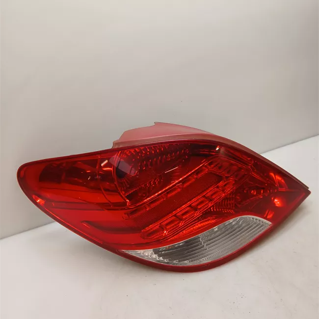 Fanale posteriore sinistro