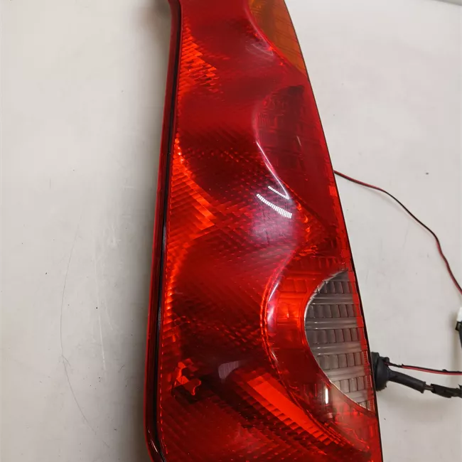 Fanale posteriore parte inferiore sinistro