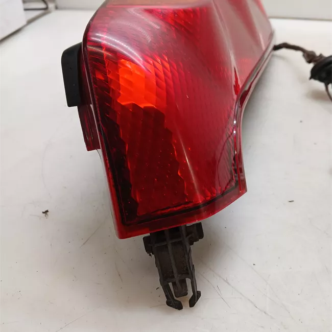 Fanale posteriore parte inferiore sinistro