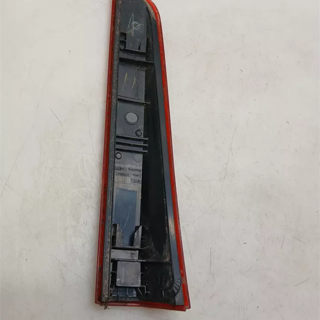 Fanale posteriore parte superiore sinistro