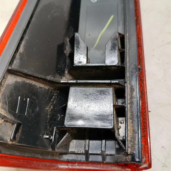 Fanale posteriore parte superiore destro