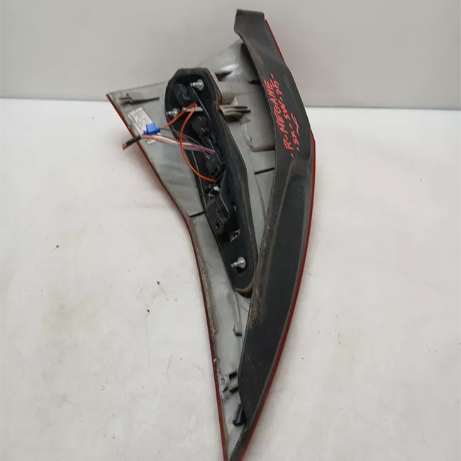 Fanale posteriore sinistro EPACKP-EBAS0