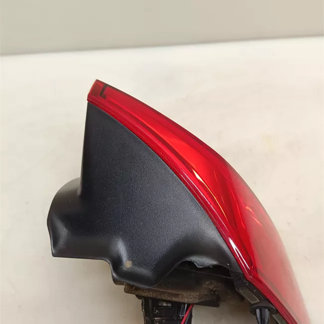 Fanale posteriore parte esterno sinistro