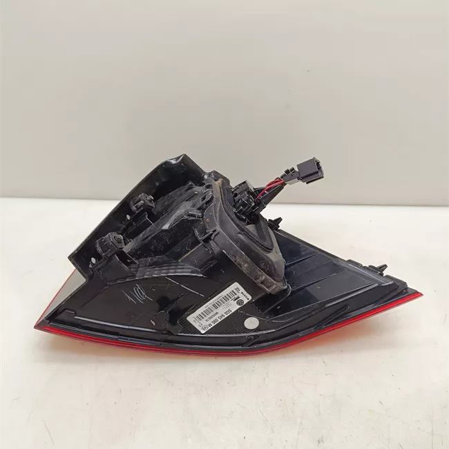 Fanale posteriore parte esterno sinistro