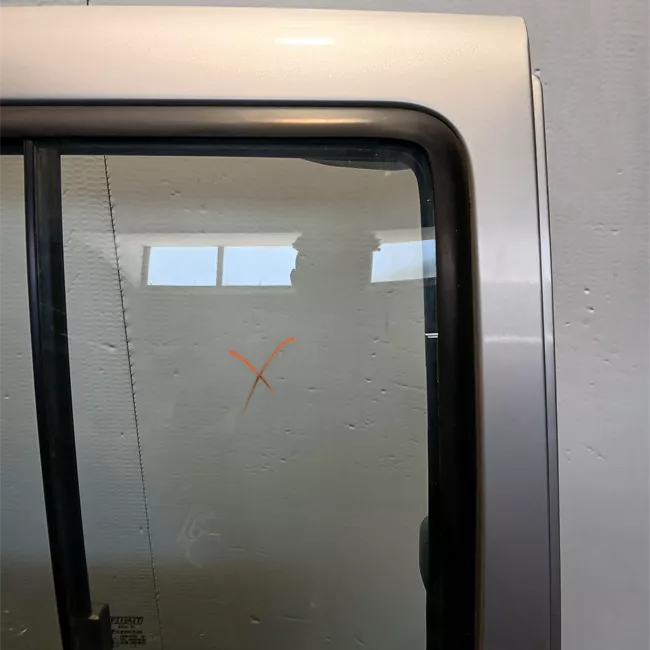 Porta posteriore destra