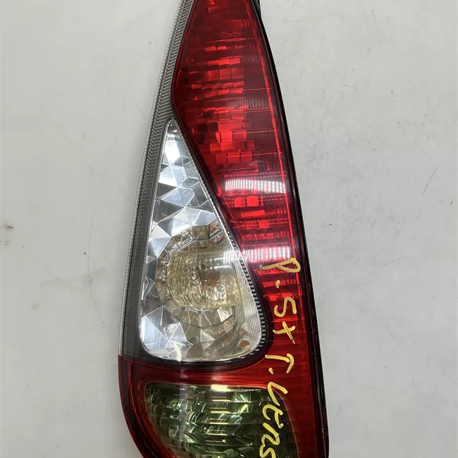 Fanale posteriore sinistro