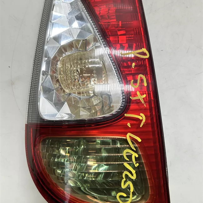 Fanale posteriore sinistro