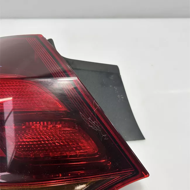 Fanale posteriore parte esterno sinistro