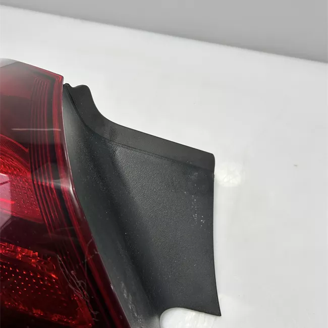 Fanale posteriore parte esterno sinistro