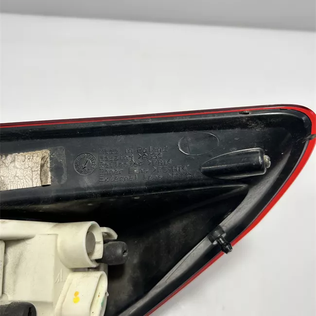 Fanale posteriore parte esterno sinistro