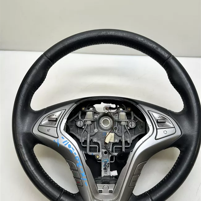 Volante Pelle con comandi radio