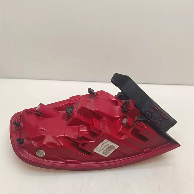 Fanale posteriore parte esterno destro con led