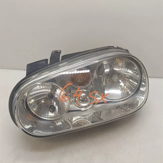 Proiettore sinistro con fendinebbia