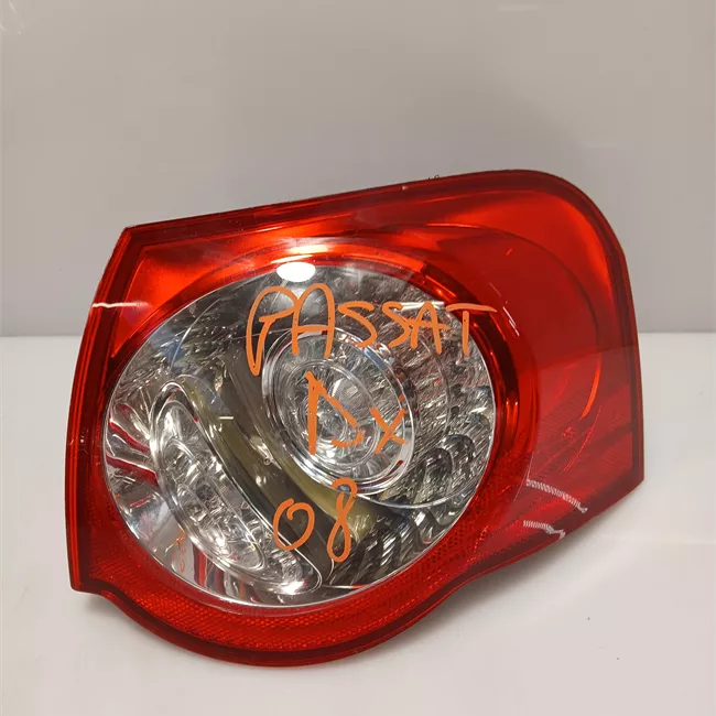 Fanale posteriore parte esterno destro