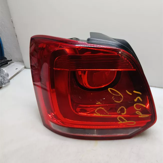 Fanale posteriore sinistro AL