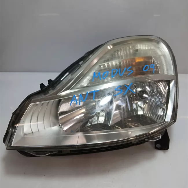 Proiettore sinistro Faro 02