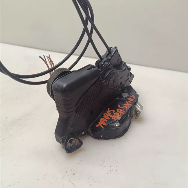 Serratura porta anteriore sinistra