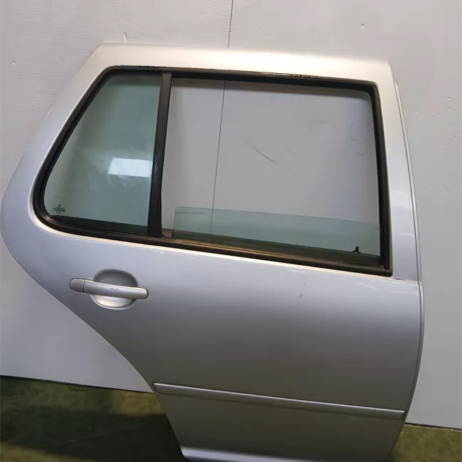 Porta posteriore destra