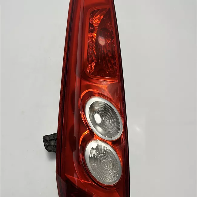 Fanale posteriore sinistro