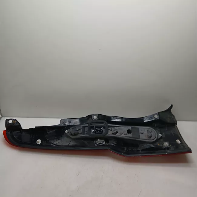 Fanale posteriore destro 11/04<