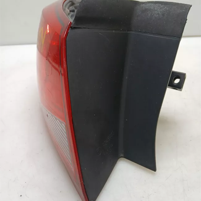 Fanale posteriore parte esterno sinistro