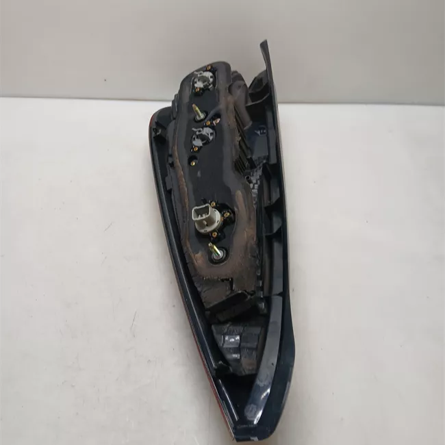 Fanale posteriore sinistro