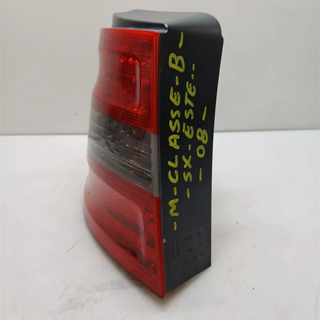 Fanale posteriore parte esterno sinistro Sport