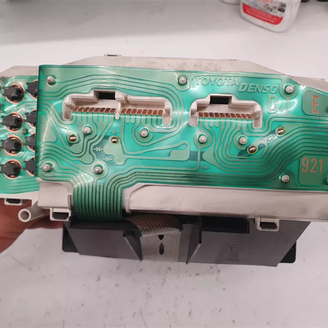 Quadro strumenti completo 01/01>02/03<, digitale