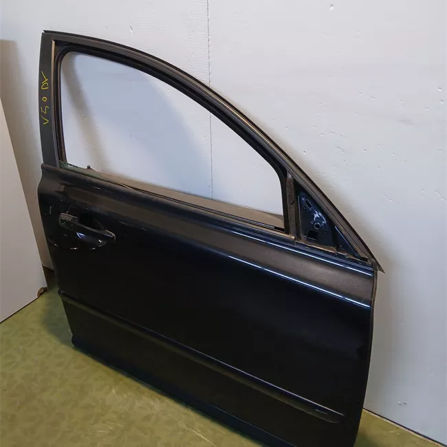 Porta anteriore destra