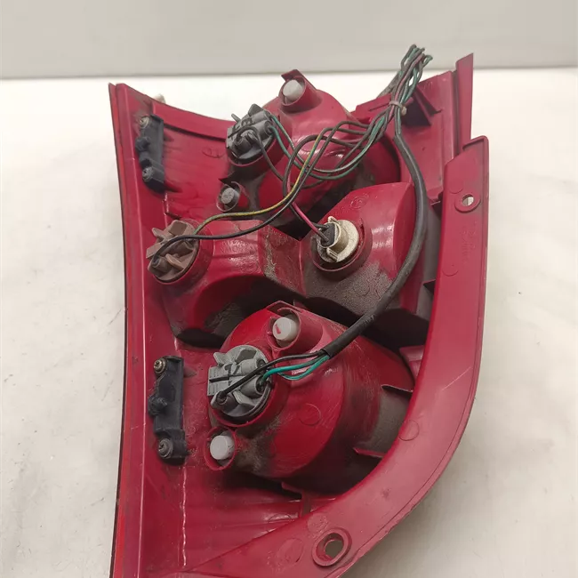 Fanale posteriore sinistro