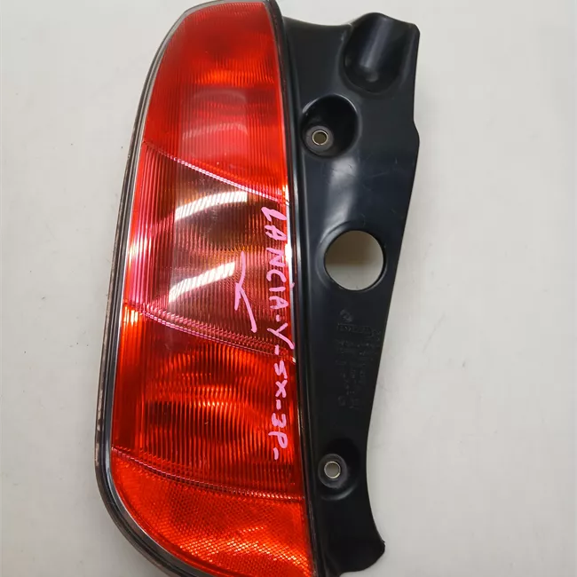 Fanale posteriore sinistro