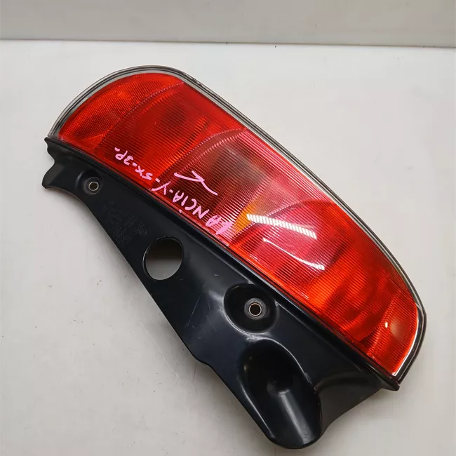 Fanale posteriore sinistro