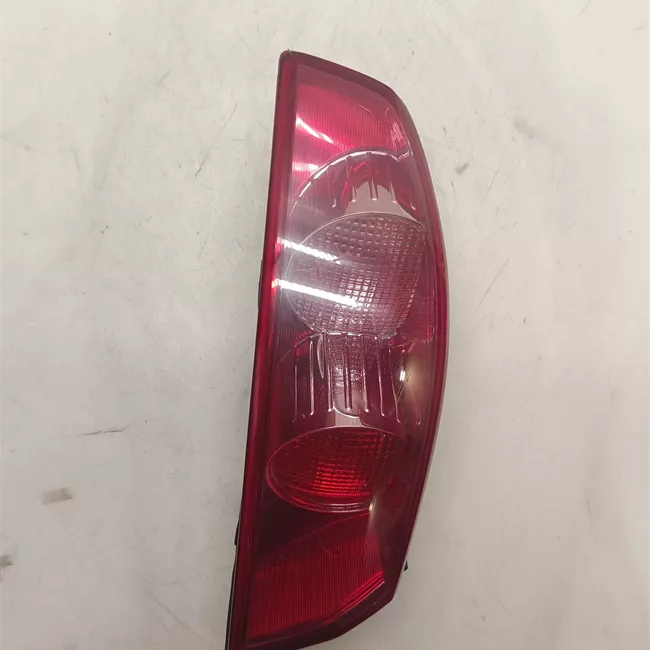 Fanale posteriore parte esterno sinistro