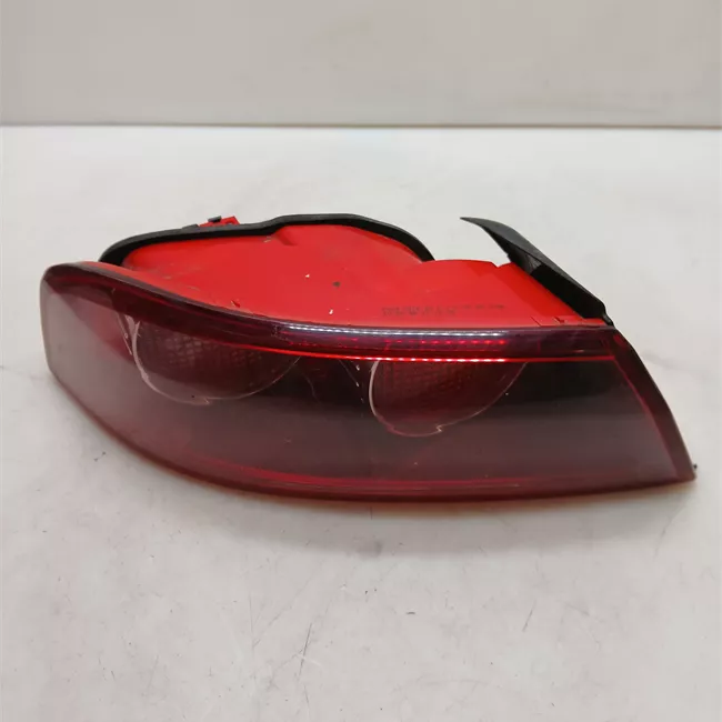 Fanale posteriore parte esterno sinistro