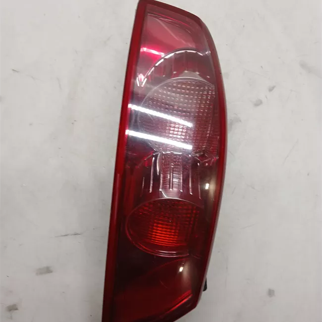 Fanale posteriore parte esterno sinistro