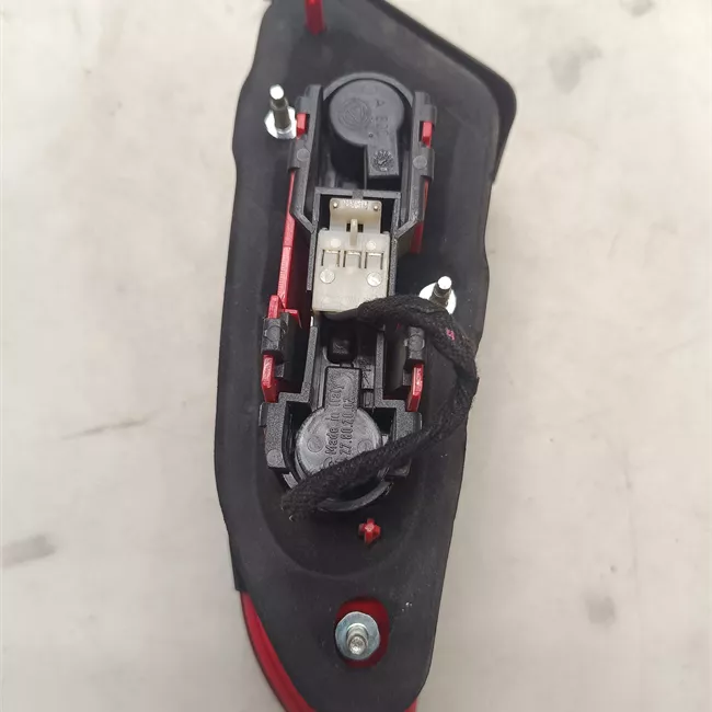 Fanale posteriore parte interno sinistro