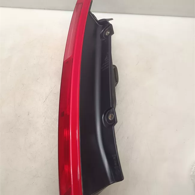 Fanale posteriore sinistro