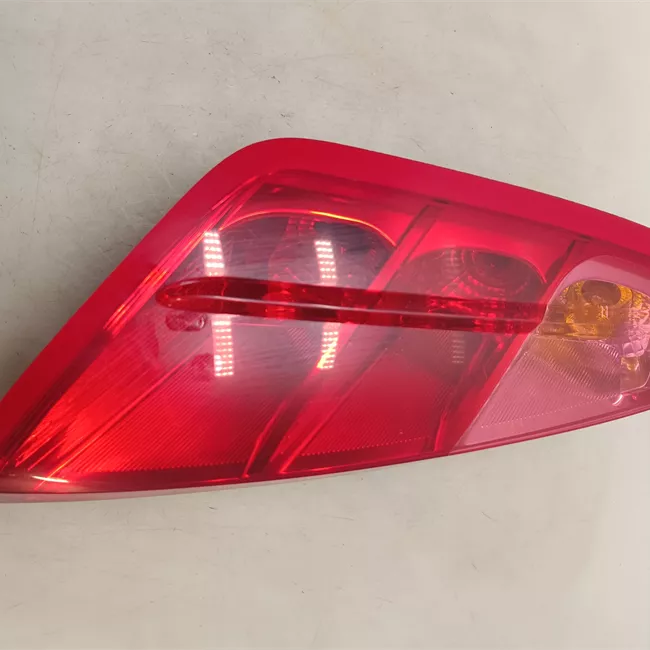 Fanale posteriore sinistro