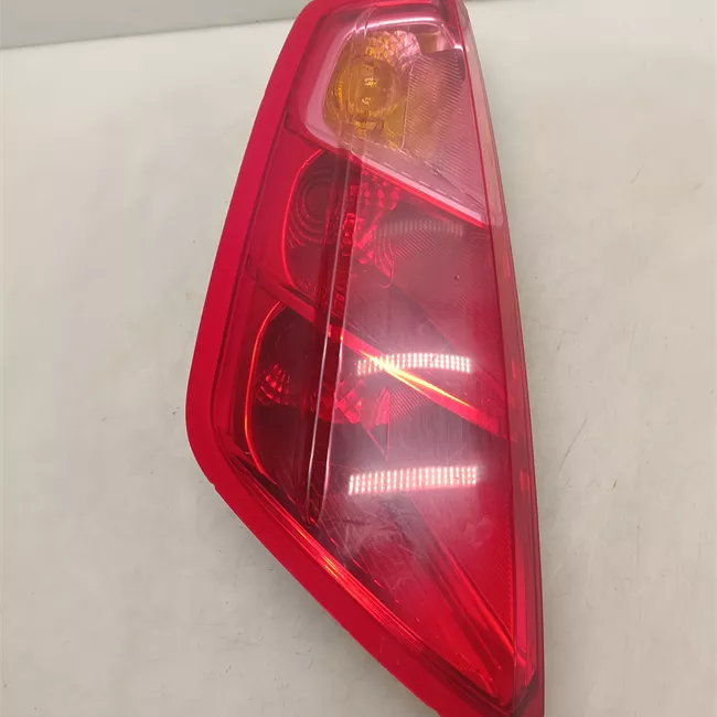 Fanale posteriore sinistro