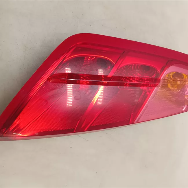 Fanale posteriore sinistro