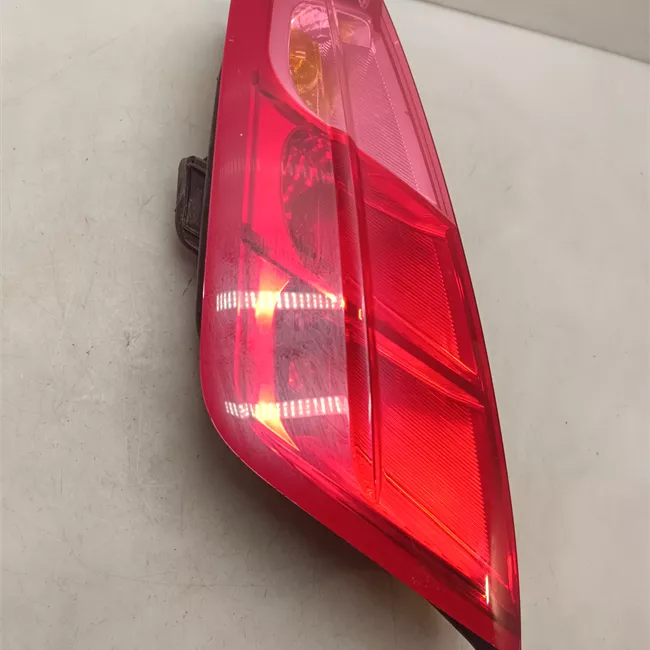 Fanale posteriore sinistro