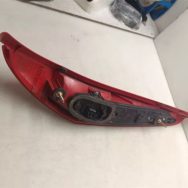 Fanale posteriore sinistro