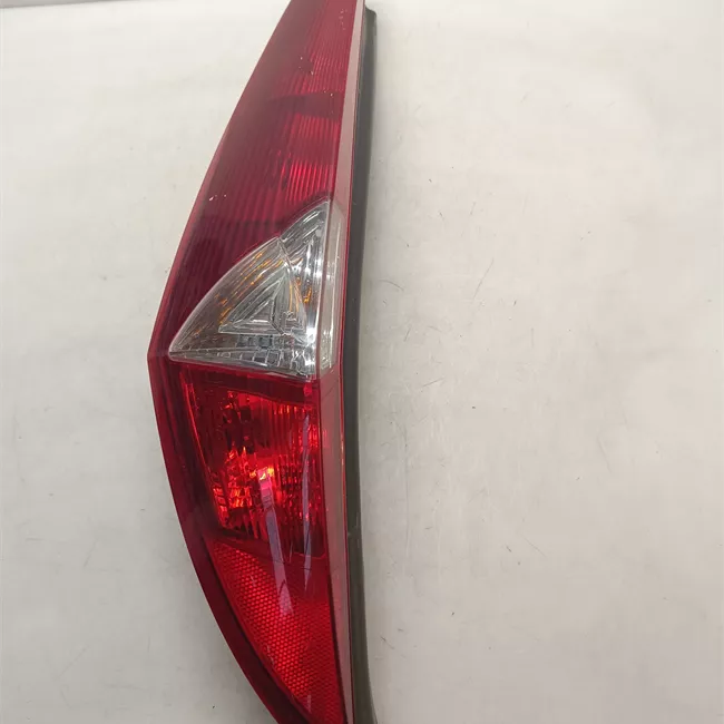 Fanale posteriore sinistro