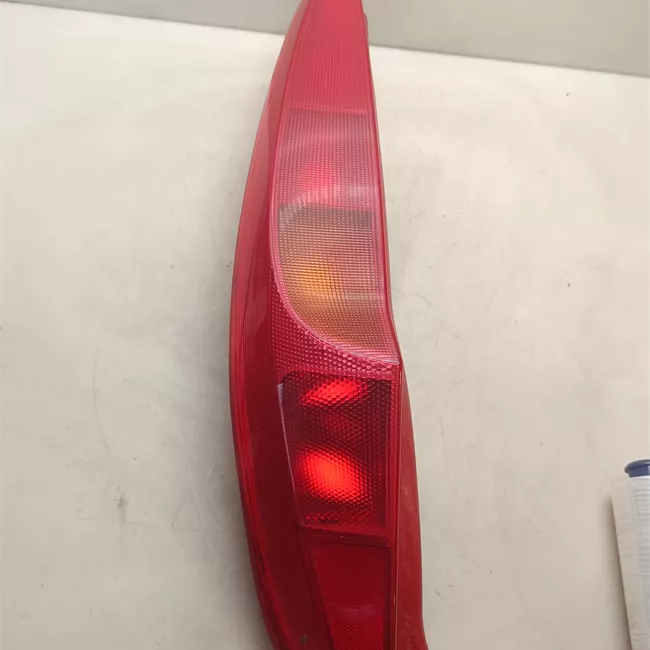 Fanale posteriore sinistro