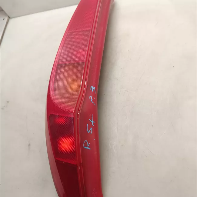 Fanale posteriore sinistro