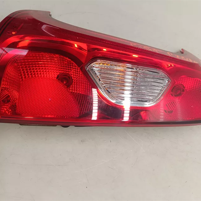 Fanale posteriore sinistro