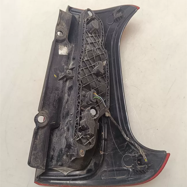 Fanale posteriore sinistro