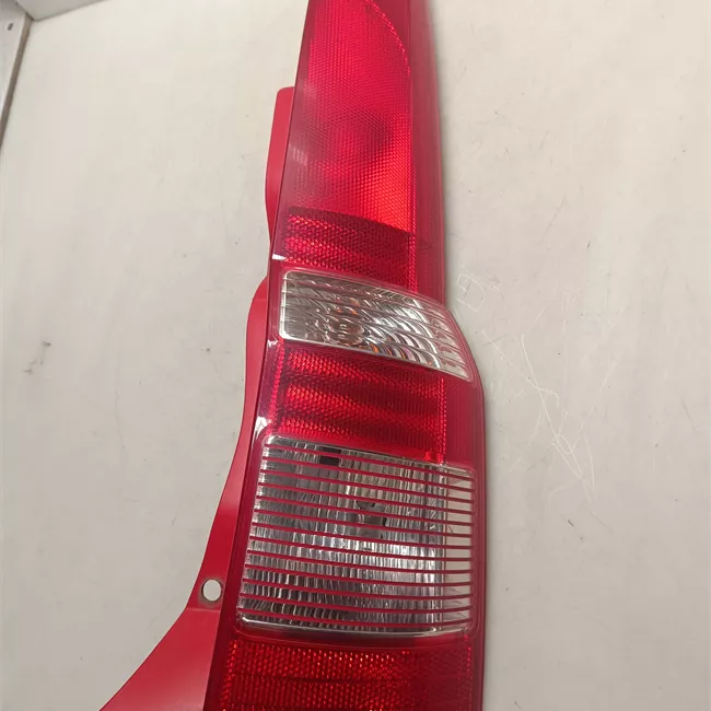 Fanale posteriore destro 11/04<